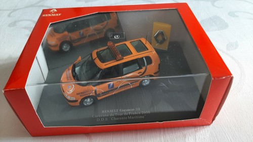 Voiture miniature renault - ,